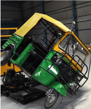 Tuktuk servicing